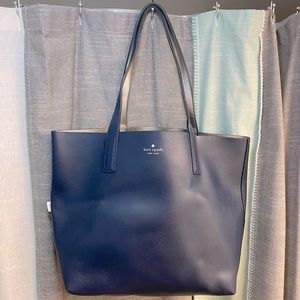 Kate Spade Large Reversible Tote in Navy/silver Metallic